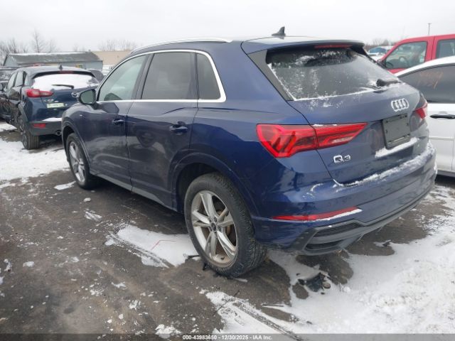 2022 AUDI Q3 WA1EECF34N1043598 Photo 2