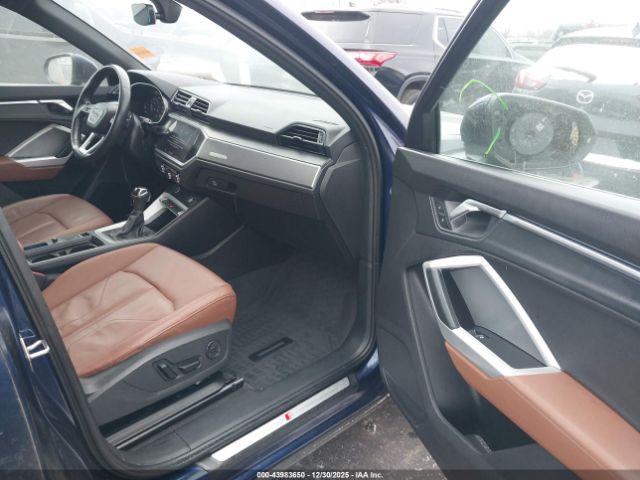 2022 AUDI Q3 WA1EECF34N1043598 Photo 4