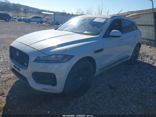 2017 JAGUAR F-PACE SADCM2BVXHA064689 Photo 1