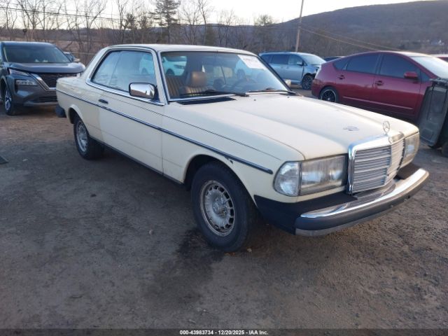 1984 MERCEDES-BENZ 300 WDBAB53A7EA105876