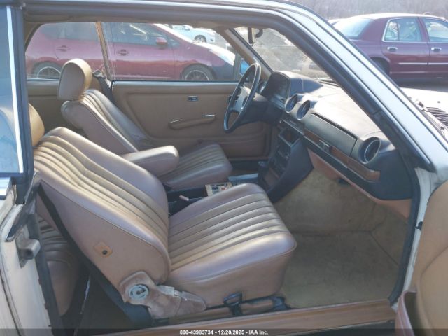 1984 MERCEDES-BENZ 300 WDBAB53A7EA105876 Photo 4