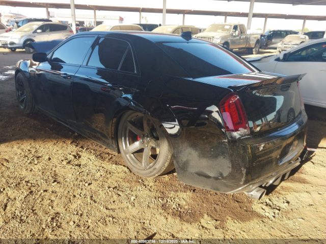 2021 CHRYSLER 300 2C3CCABT5MH613934 Photo 2