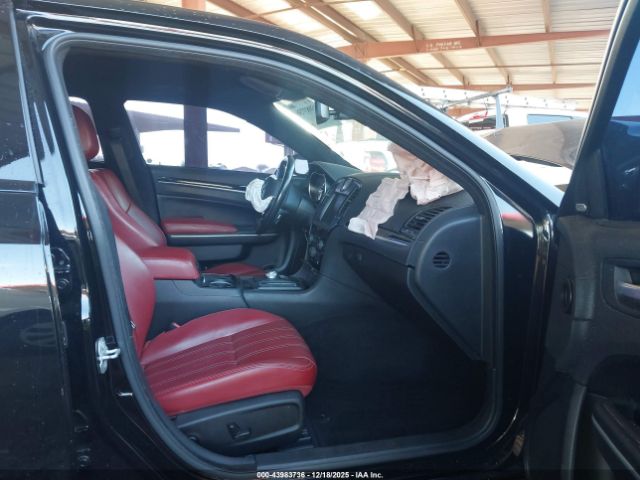 2021 CHRYSLER 300 2C3CCABT5MH613934 Photo 4