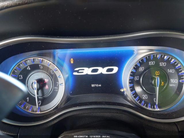 2021 CHRYSLER 300 2C3CCABT5MH613934 Photo 6