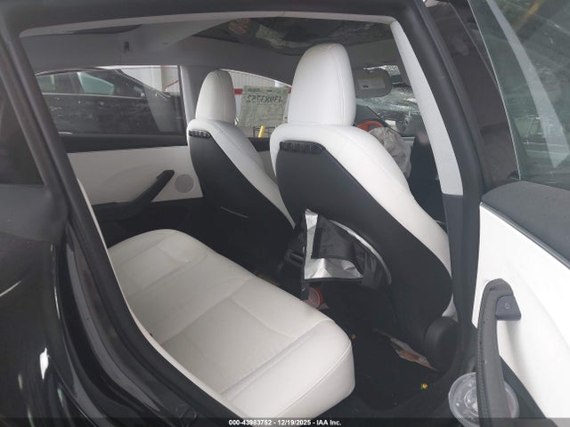 2025 TESLA MODEL 3 5YJ3E1EAXSF995879 Photo 7