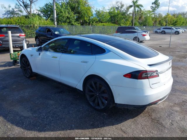 2014 TESLA MODEL S 5YJSA1H10EFP65226 Photo 2