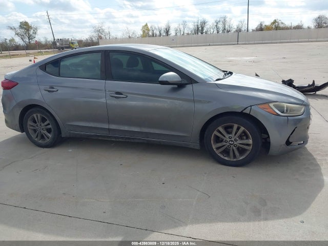 KMHD84LF3HU180088 Hyundai ELANTRA SE