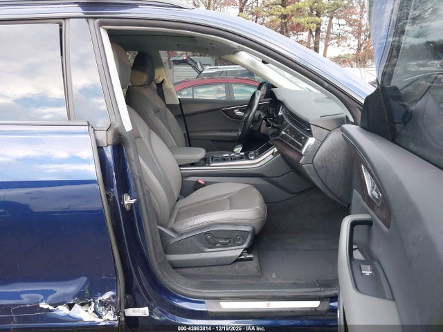 2020 AUDI Q8 WA1EVAF15LD008745 Photo 4