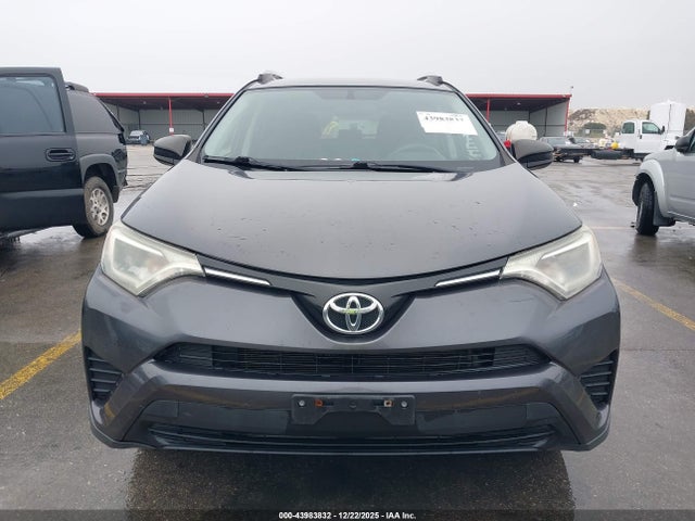 Toyota RAV4 LE 2016 JTMBFREV7GJ071975 Image 13