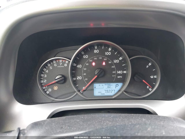 Toyota RAV4 LE 2016 JTMBFREV7GJ071975 Image 7