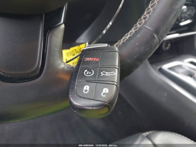 2016 CHRYSLER 300 2C3CCABG4GH216819 Photo 10