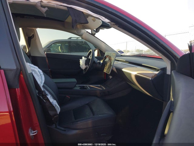 2022 TESLA MODEL Y 7SAYGAEE6NF457237 Photo 4