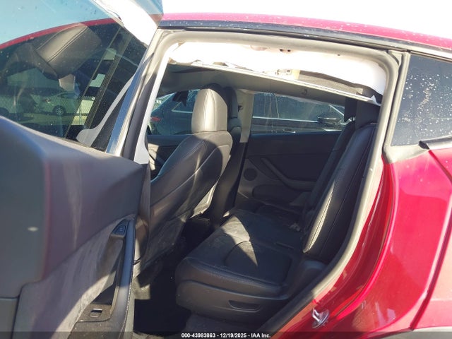 Продажа на аукционе авто 2022 Tesla Model Y Long Range Dual Motor All-wheel Drive, vin: 7SAYGAEE6NF457237, номер лота: 43983863