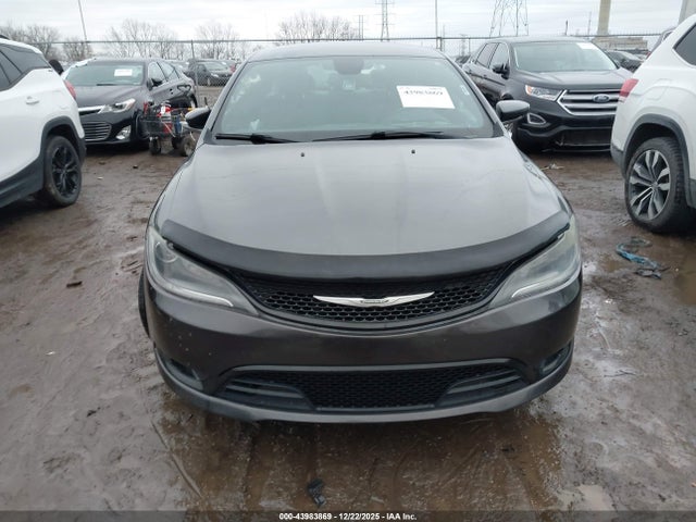 Продажа на аукционе авто 2015 Chrysler 200 S, vin: 1C3CCCBB3FN596810, номер лота: 43983869