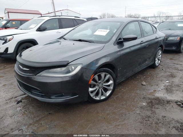 Продажа на аукционе авто 2015 Chrysler 200 S, vin: 1C3CCCBB3FN596810, номер лота: 43983869