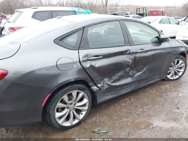 Продажа на аукционе авто 2015 Chrysler 200 S, vin: 1C3CCCBB3FN596810, номер лота: 43983869