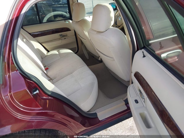 Продажа на аукционе авто 2008 Mercury Grand Marquis Gs, vin: 2MEFM74V88X609703, номер лота: 43983905
