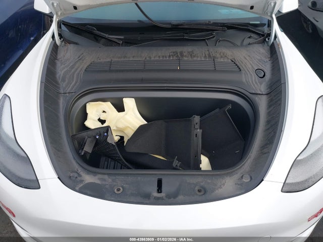 2023 TESLA MODEL Y 7SAYGDED1PF971184 Photo 9