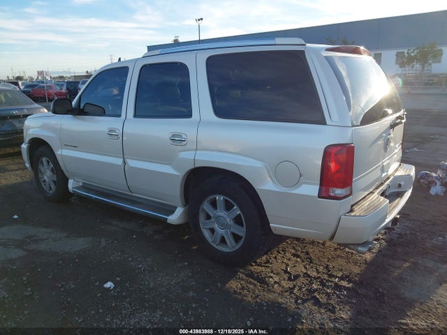 2006 CADILLAC ESCALADE 1GYEK63NX6R153235 Photo 2