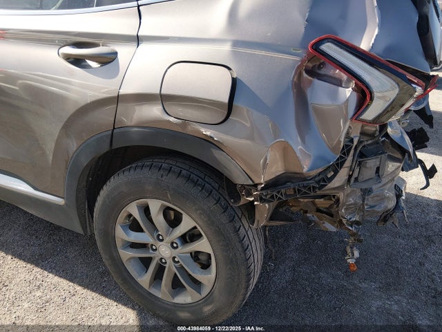 43984059 :رقم المزاد ، 5NMS23AD1KH013459 vin ، 2019 Hyundai Santa Fe Se مزاد بيع