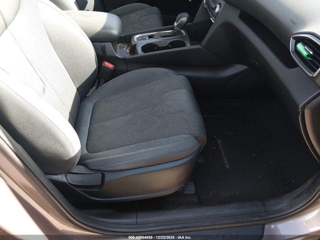 43984059 :رقم المزاد ، 5NMS23AD1KH013459 vin ، 2019 Hyundai Santa Fe Se مزاد بيع