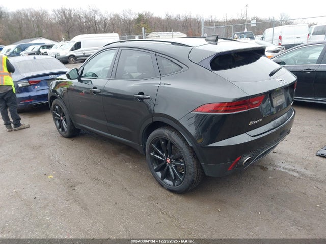 2020 JAGUAR E-PACE SADFK2FX0L1Z86850 Photo 2