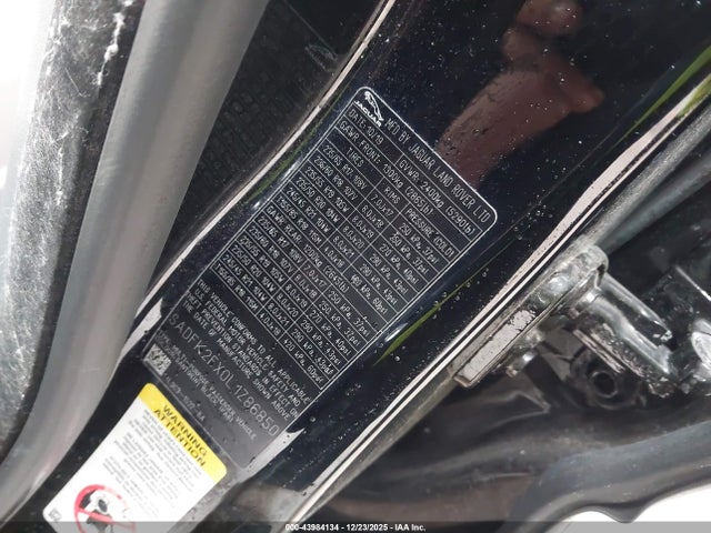 2020 JAGUAR E-PACE SADFK2FX0L1Z86850 Photo 8