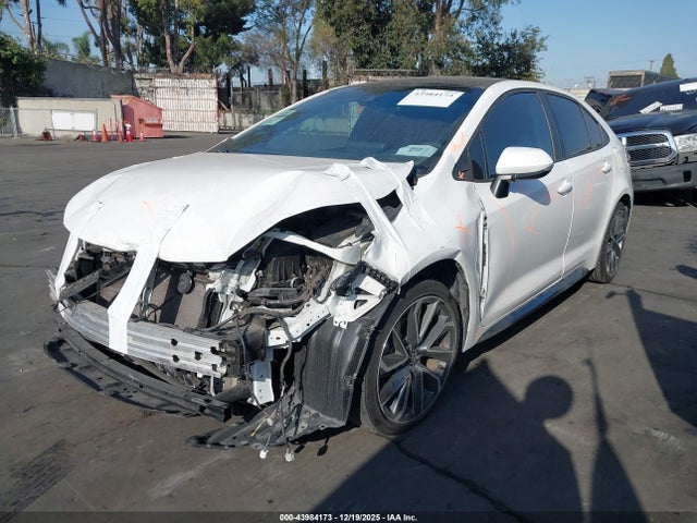 Toyota COROLLA SE 2022 5YFS4MCE3NP114910 Image 2