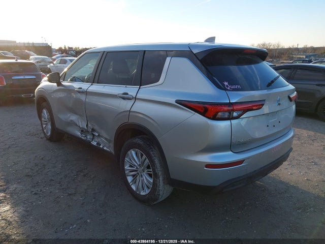2024 MITSUBISHI OUTLANDER JA4J4UA83RZ057350 Photo 2