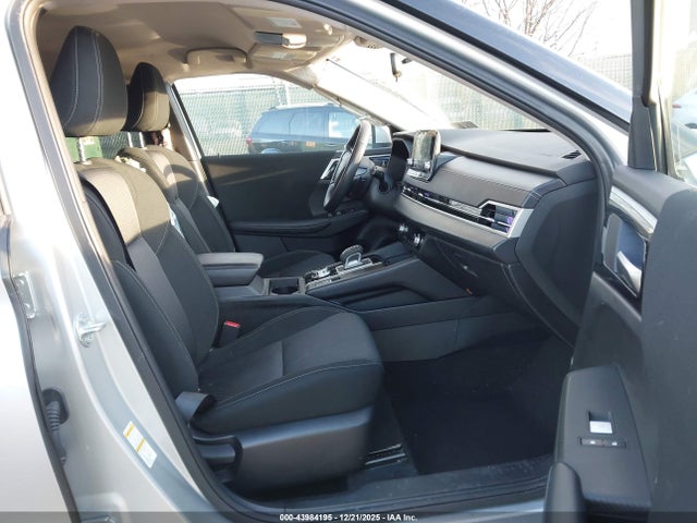 2024 MITSUBISHI OUTLANDER JA4J4UA83RZ057350 Photo 4