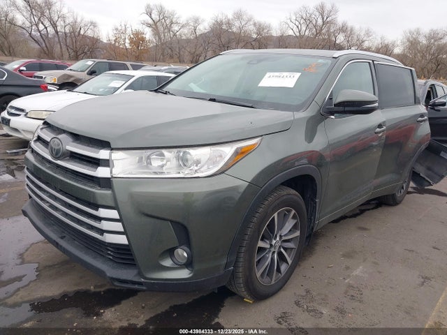Toyota Highlander Xle 2017 5TDJZRFH6HS371815 Image 2