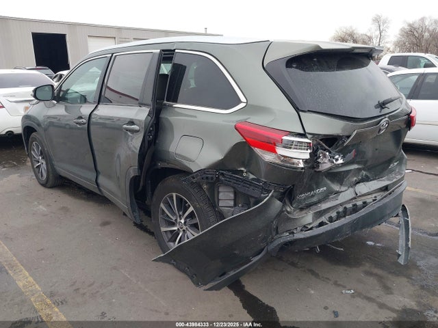 Toyota Highlander Xle 2017 5TDJZRFH6HS371815 Image 3