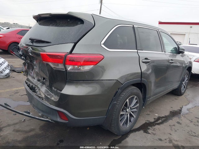 Toyota Highlander Xle 2017 5TDJZRFH6HS371815 Image 4