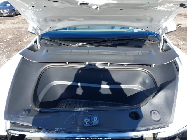 2026 TESLA MODEL Y 7SAYGDEE1TA393717 Photo 9
