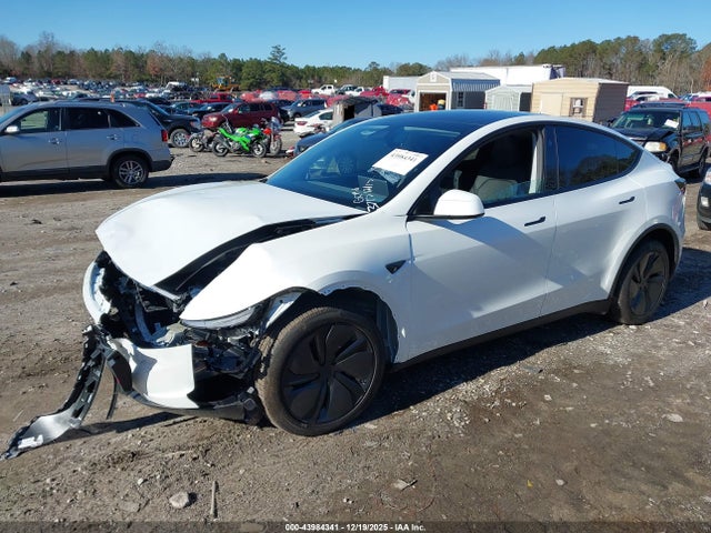 2026 TESLA MODEL Y 7SAYGDEE1TA393717 Photo 1