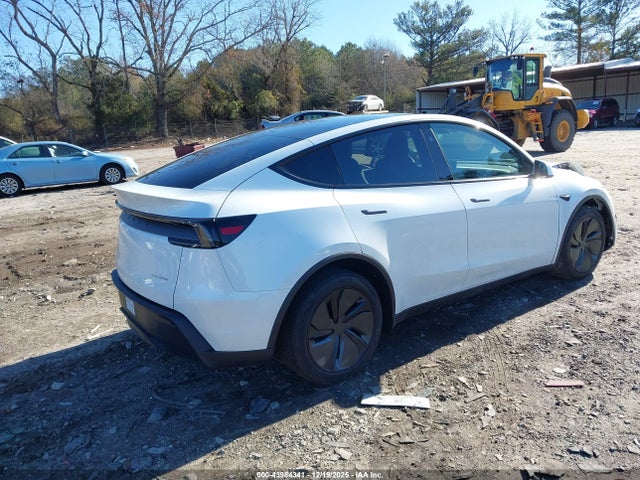 2026 TESLA MODEL Y 7SAYGDEE1TA393717 Photo 3
