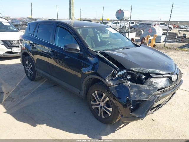 Toyota RAV4 LE 2018 2T3ZFREV8JW454816 головне зображення