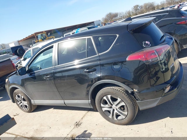 Toyota RAV4 LE 2018 2T3ZFREV8JW454816 Image 14