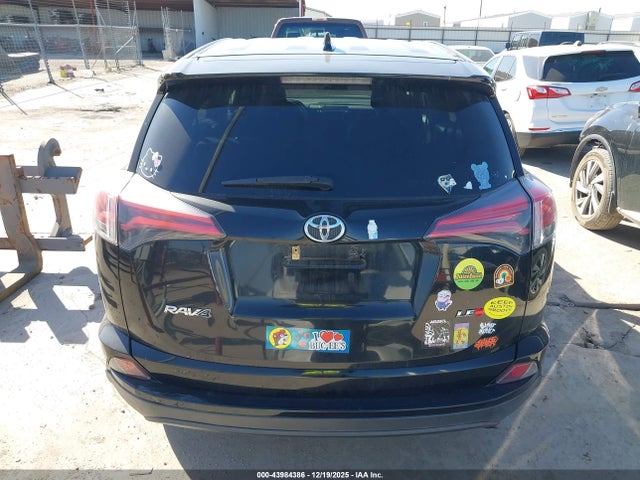 Toyota RAV4 LE 2018 2T3ZFREV8JW454816 Image 16