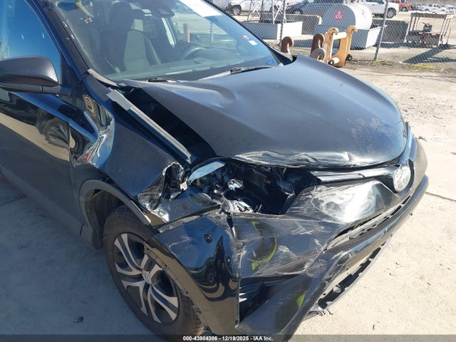 Toyota RAV4 LE 2018 2T3ZFREV8JW454816 Image 6