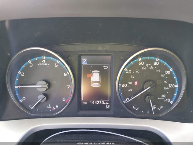 Toyota RAV4 LE 2018 2T3ZFREV8JW454816 Image 7