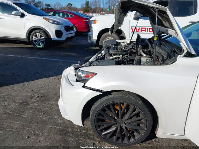 2016 LEXUS IS 200T JTHBA1D28G5020810 Photo 5