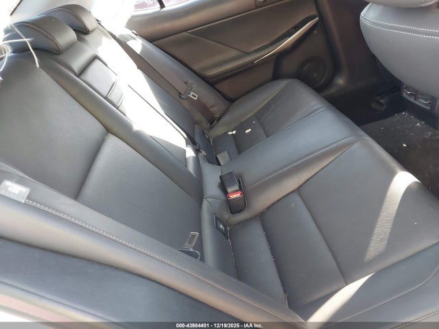 2016 LEXUS IS 200T JTHBA1D28G5020810 Photo 7