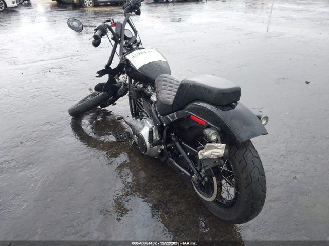 1HD1YJ921SB020268 Harley-Davidson FXBB