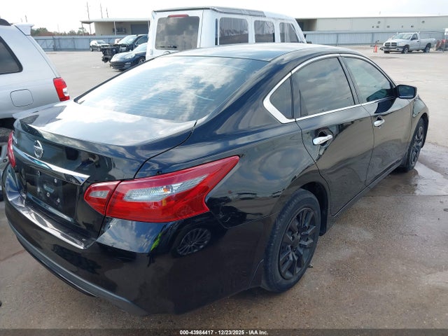 2018 NISSAN ALTIMA 1N4AL3AP8JC168144 Photo 3