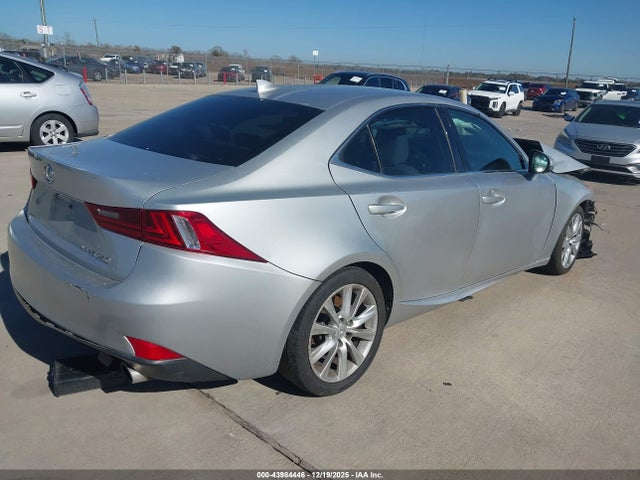 Lexus IS 250 2015 JTHCF1D27F5029194 Image 4