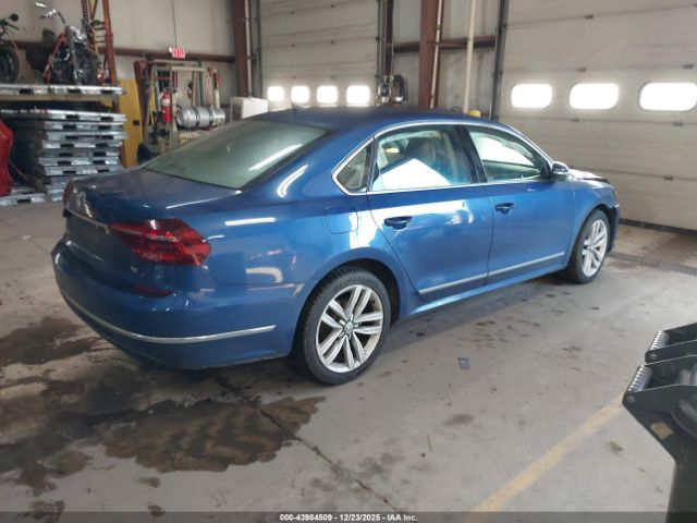 2017 VOLKSWAGEN PASSAT 1VWGT7A38HC080047 Photo 3