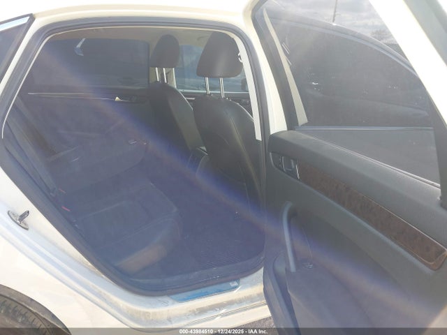1VWCN7A31EC070920 Volkswagen Passat 2.0l Tdi Sel Premium