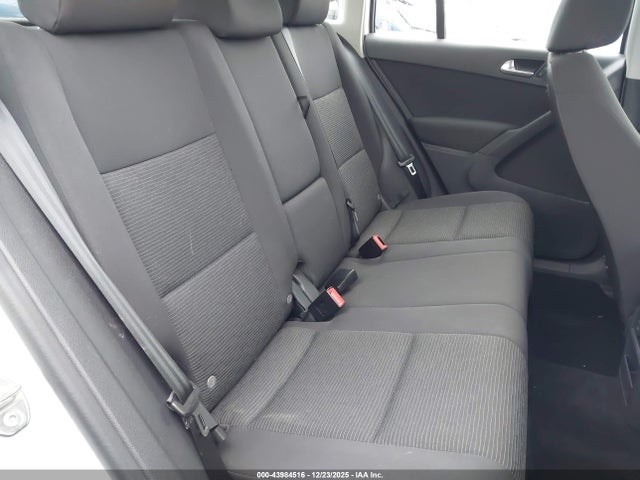 2018 VOLKSWAGEN TIGUAN LIMITED WVGBV7AX7JK000965 Photo 7