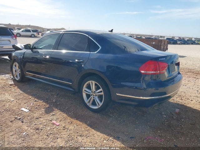 1VWBV7A35FC066916 Volkswagen Passat 2.0l Tdi Se